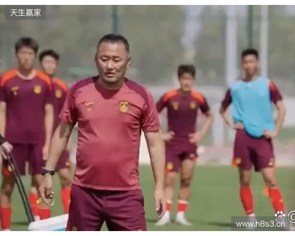 苗原谈中足联升降级附加赛:生死之战中甲球队不能用外援,挺离谱