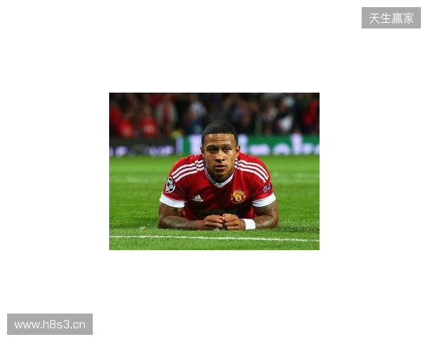 队长风范，曼联落后时B费利用肖疗伤时间来回指导大部分队友